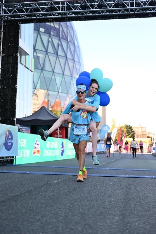 dm women's run 2025 – event photo