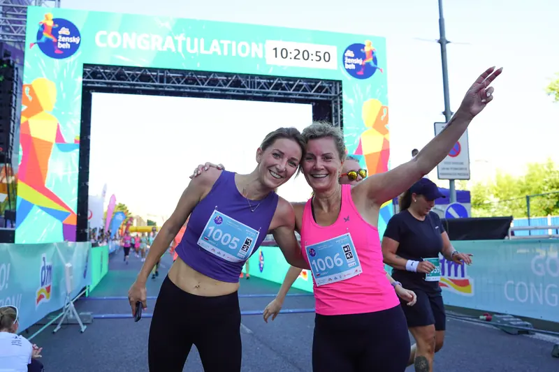 dm women's run 2025 – event photo