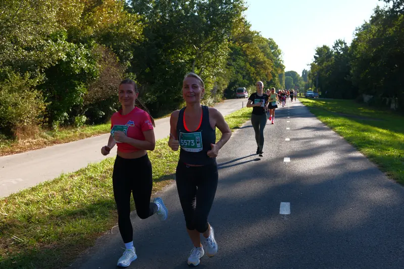 dm women's run 2025 – event photo