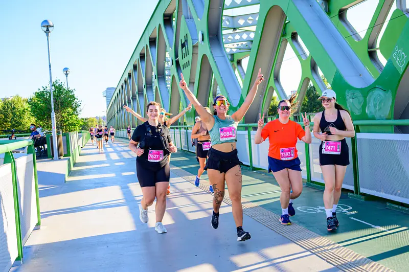 dm women's run 2025 – event photo